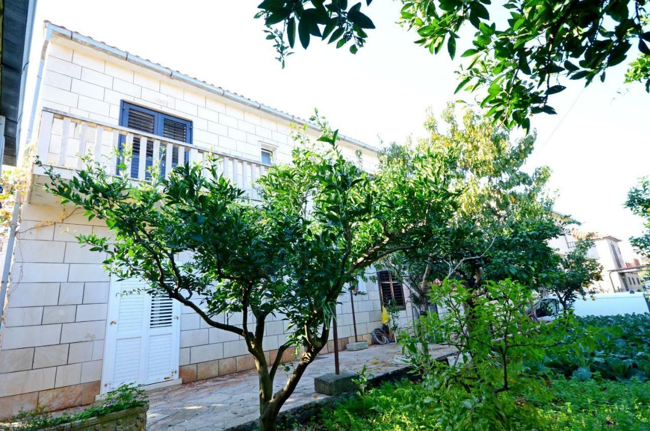 Apartment Jerka Supetar Extérieur photo